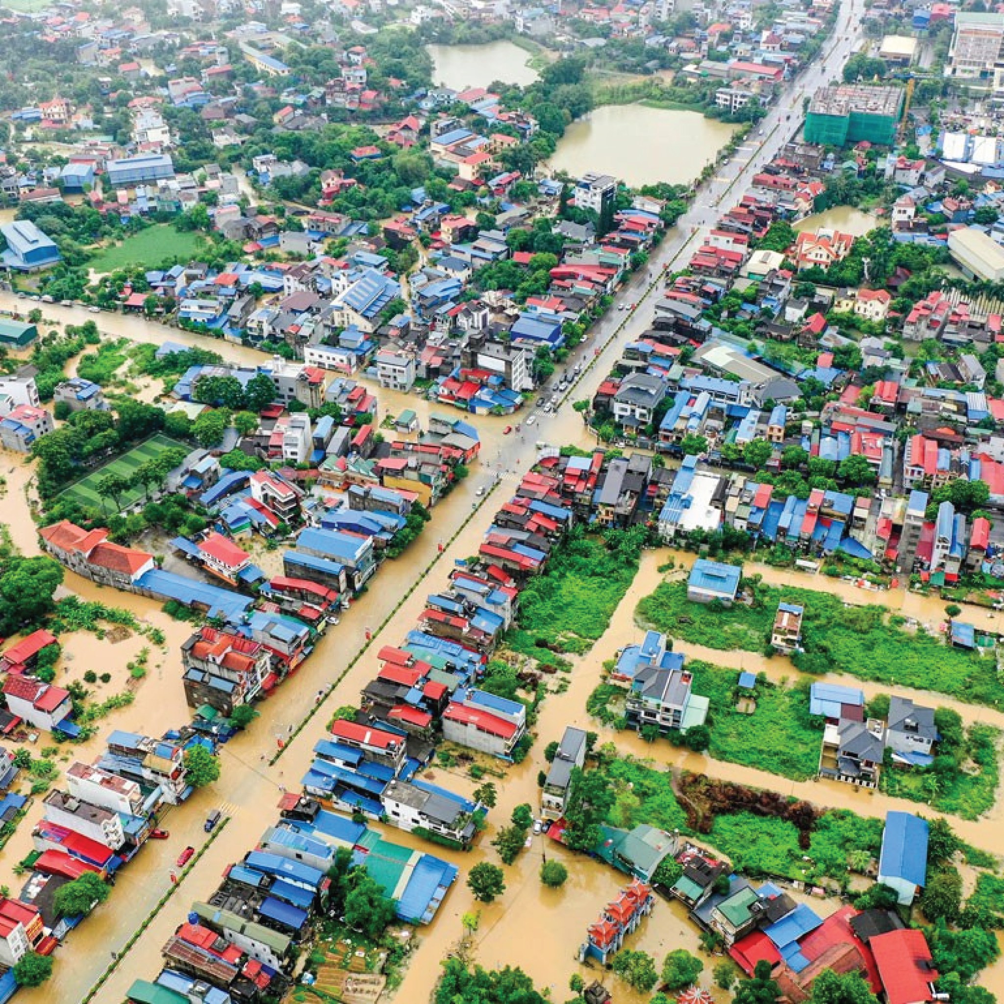 EUROPIPE: Sẻ Chia Yêu Thương, Đồng Hành Cùng Xã Hội Và Các CBCNV Vượt Qua Khó Khăn Sau Bão MATMO