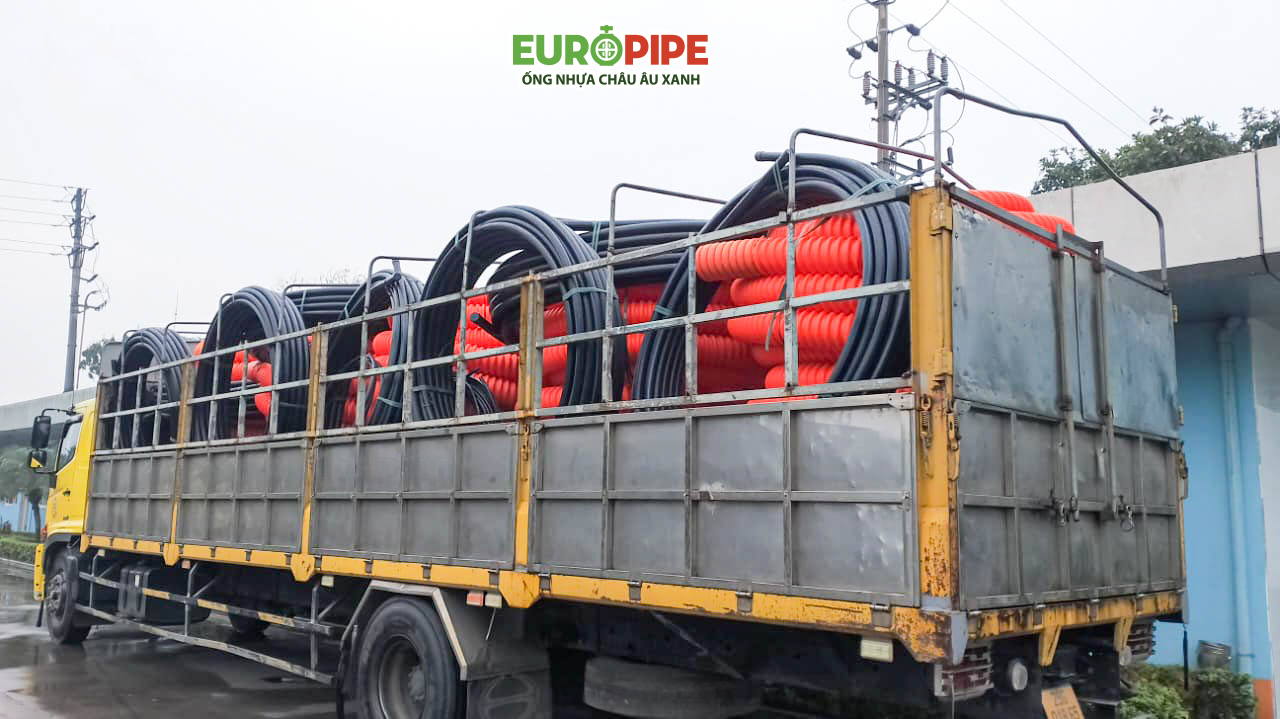 Nhộn nhịp các đơn hàng tại nhà máy EUROPIPE cuối năm 2025